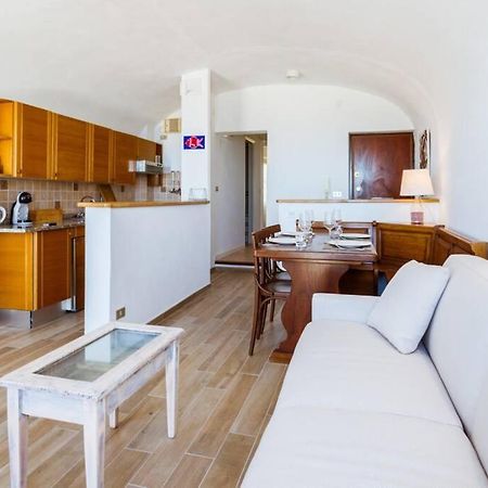 Apartamento Casa Del Subacqueo. Amazing Terrace With Sea View. Wi-Fi Bordighera Exterior foto
