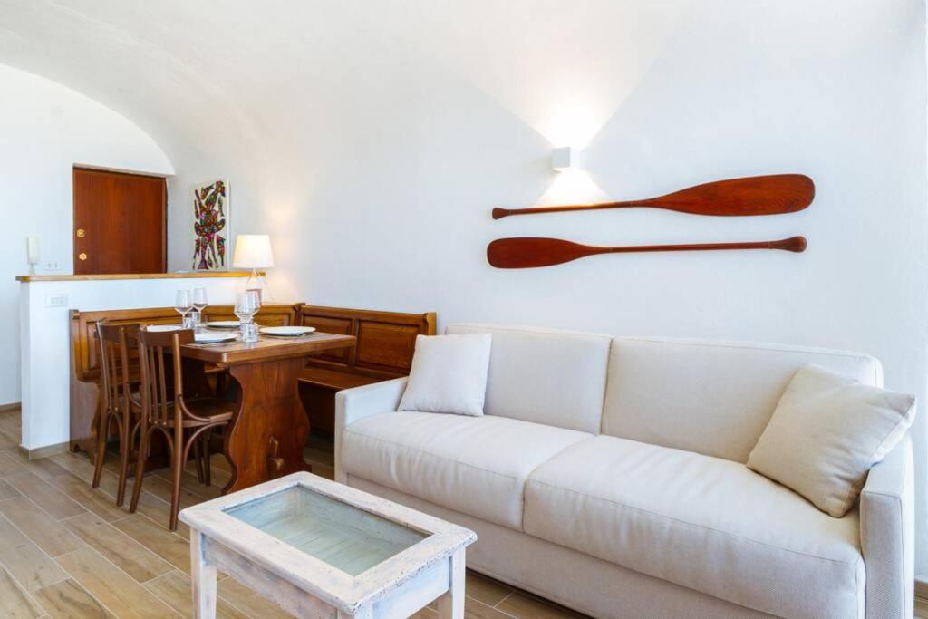 Apartamento Casa Del Subacqueo. Amazing Terrace With Sea View. Wi-Fi Bordighera Exterior foto