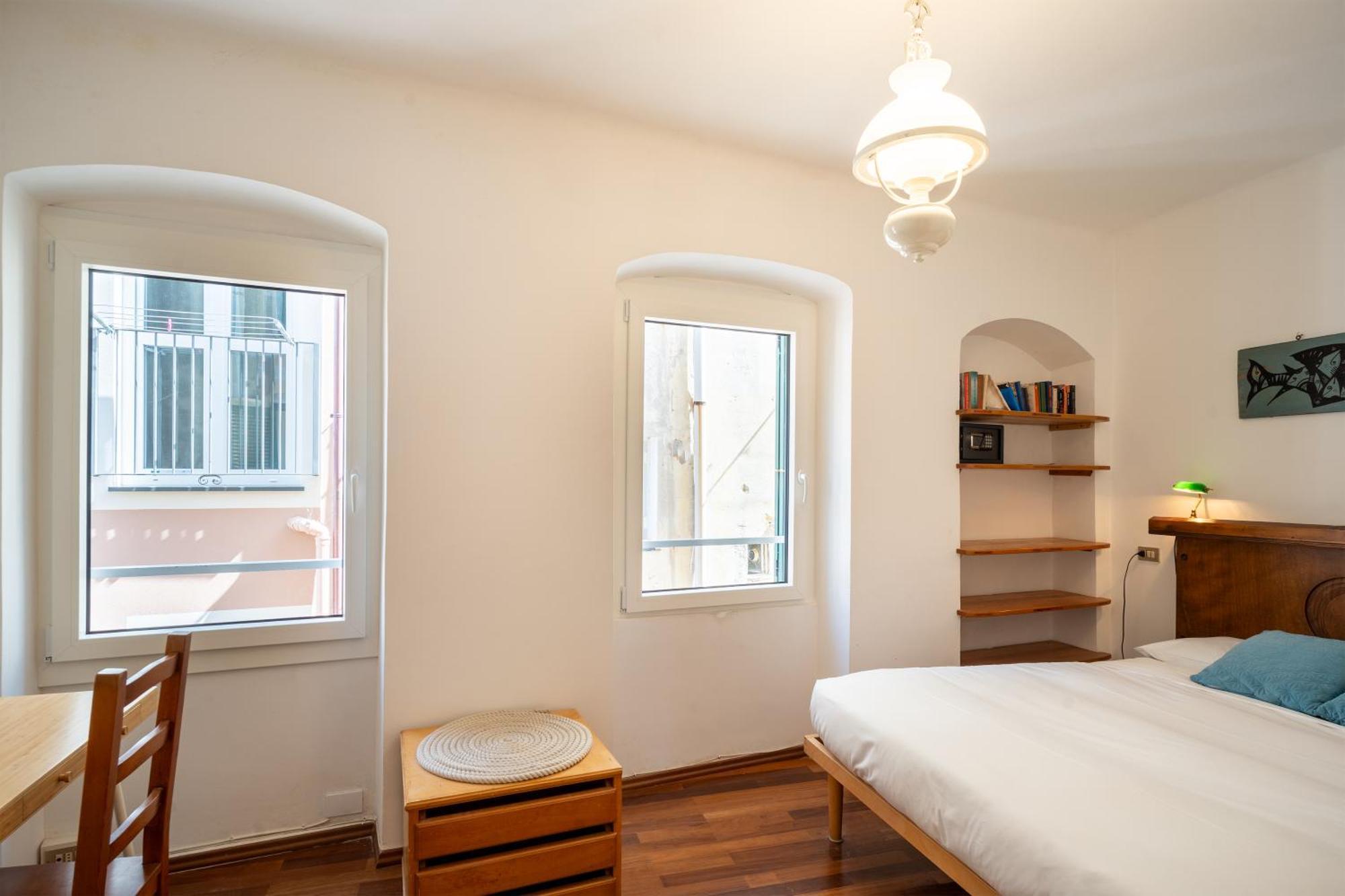 Apartamento Casa Del Subacqueo. Amazing Terrace With Sea View. Wi-Fi Bordighera Exterior foto